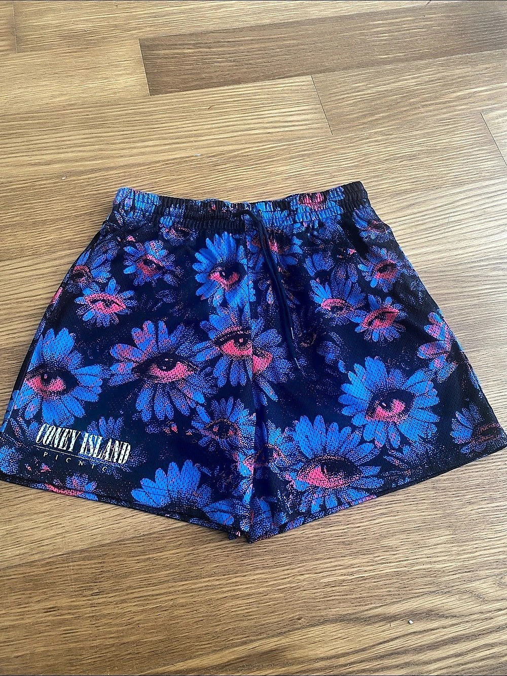 Conley Island Men’s Floral Athletic Shorts Floral Black & Blue Size Medium